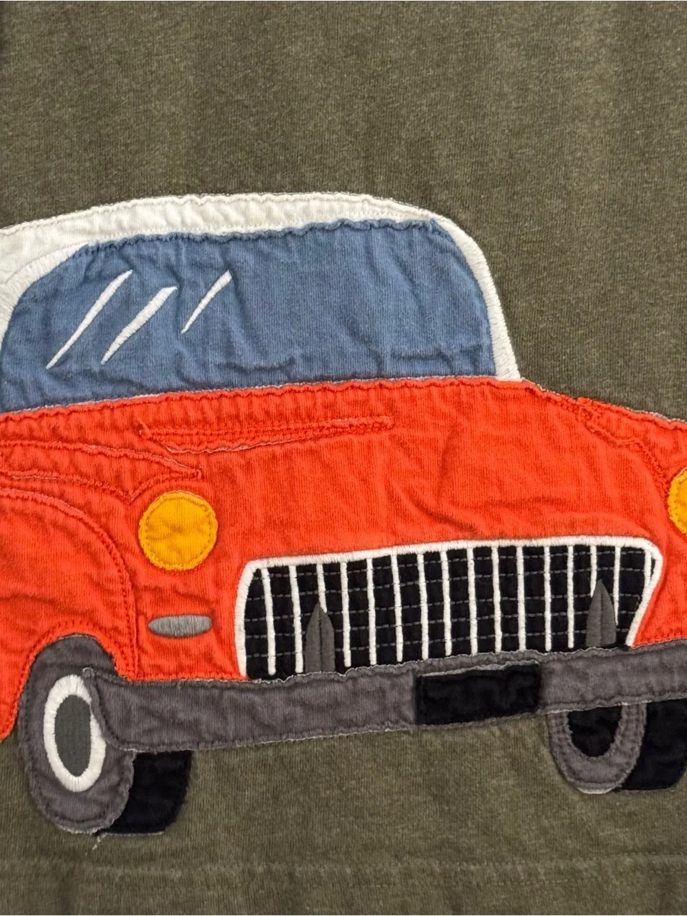 Gymboree Boy Short Sleeve Tee with Red Car Appliqué